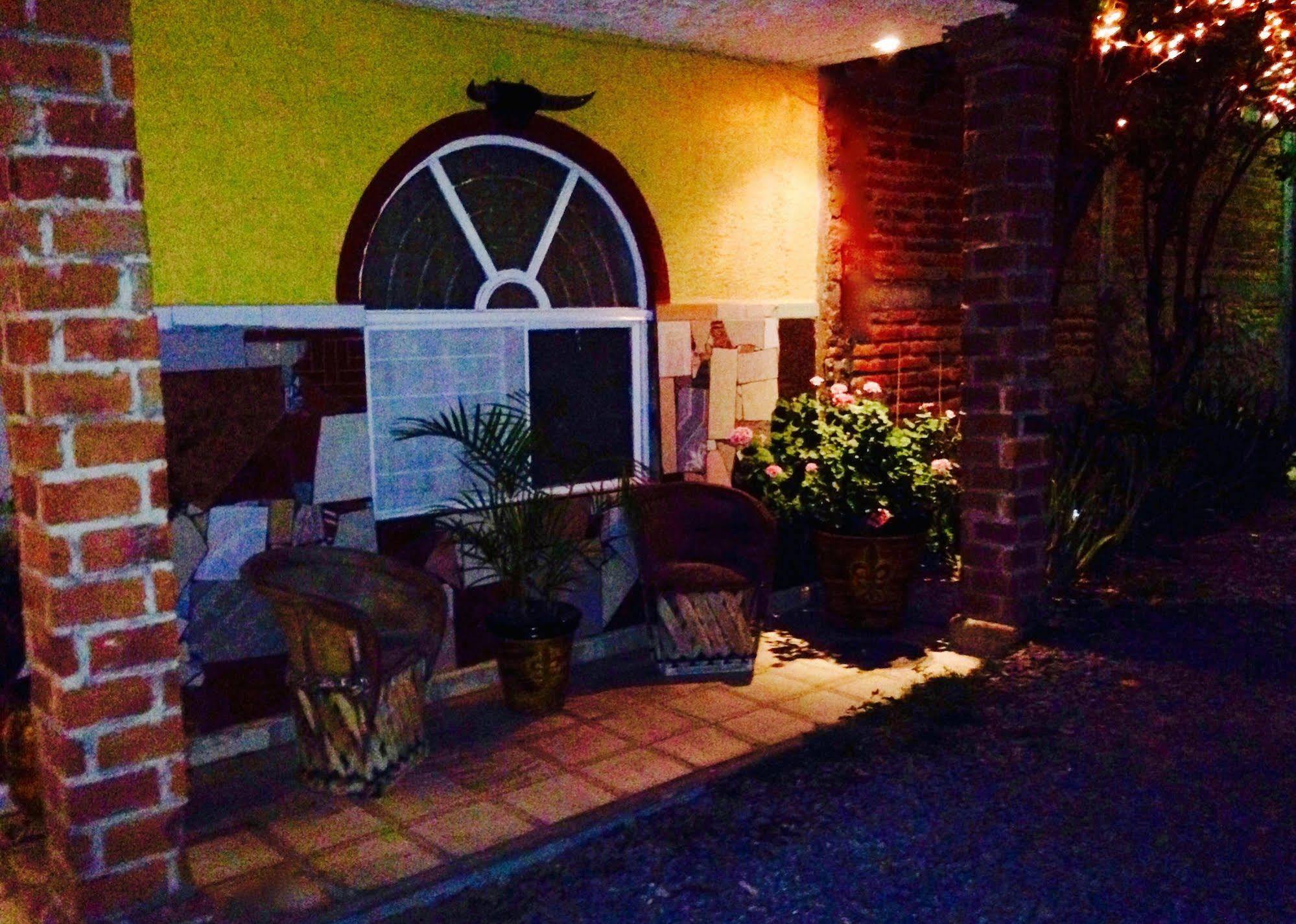 Hotel Mi Pueblito Tonalá エクステリア 写真