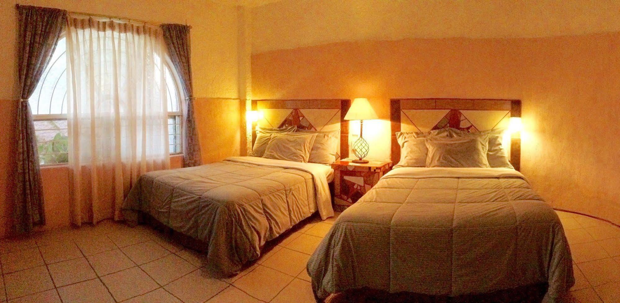 Hotel Mi Pueblito Tonalá エクステリア 写真