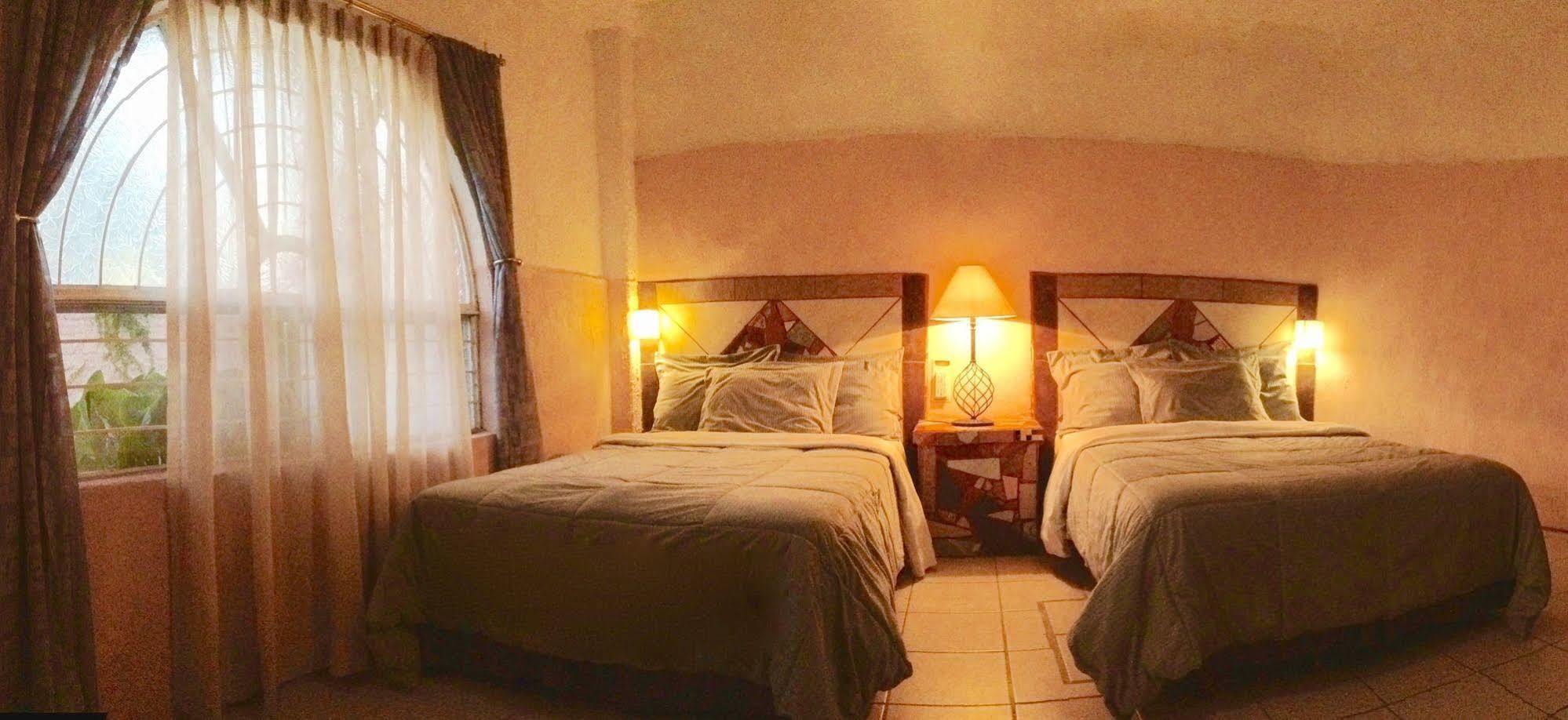 Hotel Mi Pueblito Tonalá エクステリア 写真