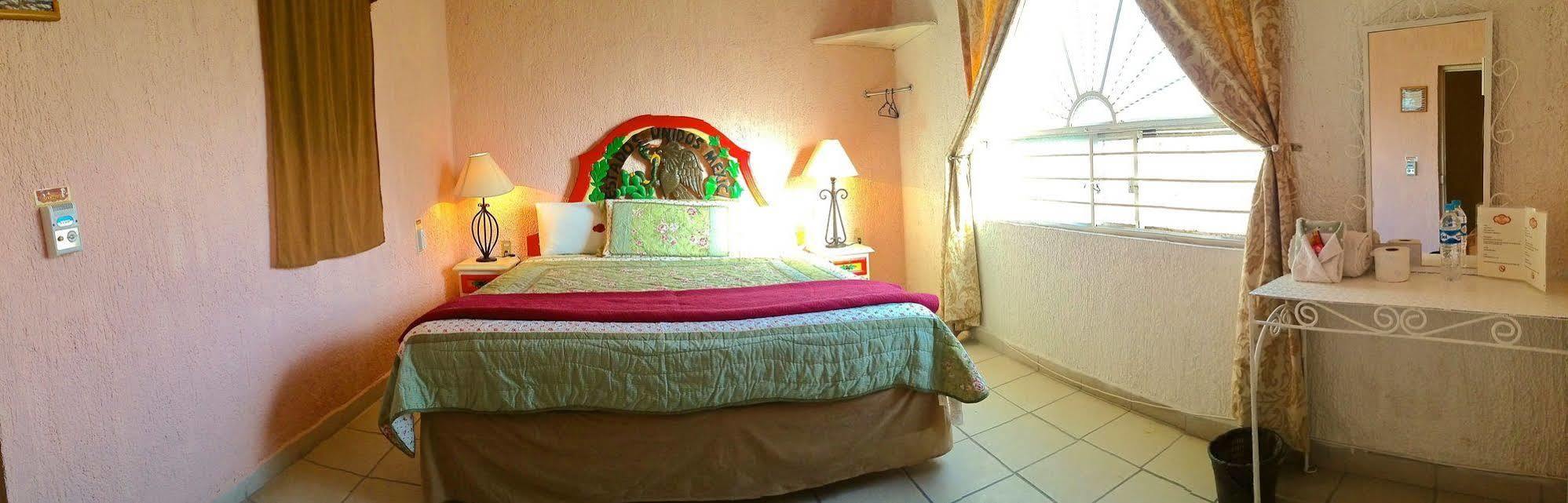 Hotel Mi Pueblito Tonalá エクステリア 写真